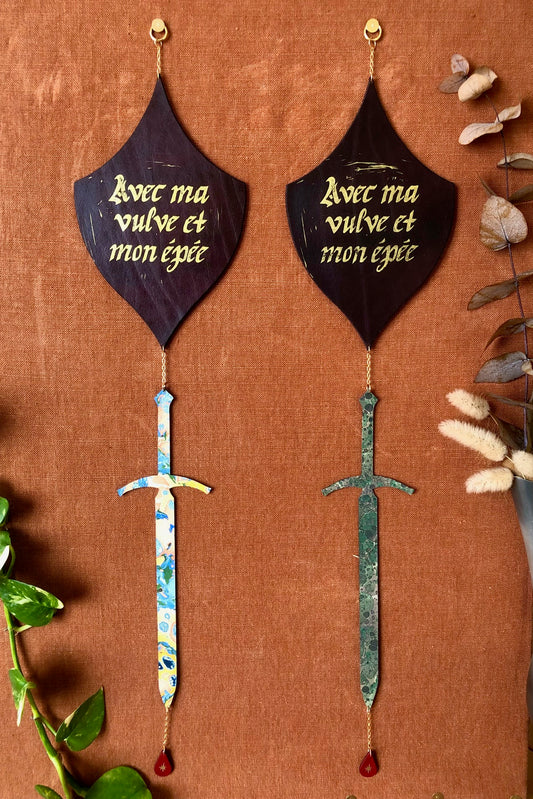 Bannières et étendards : l'Écu de la Chevalière