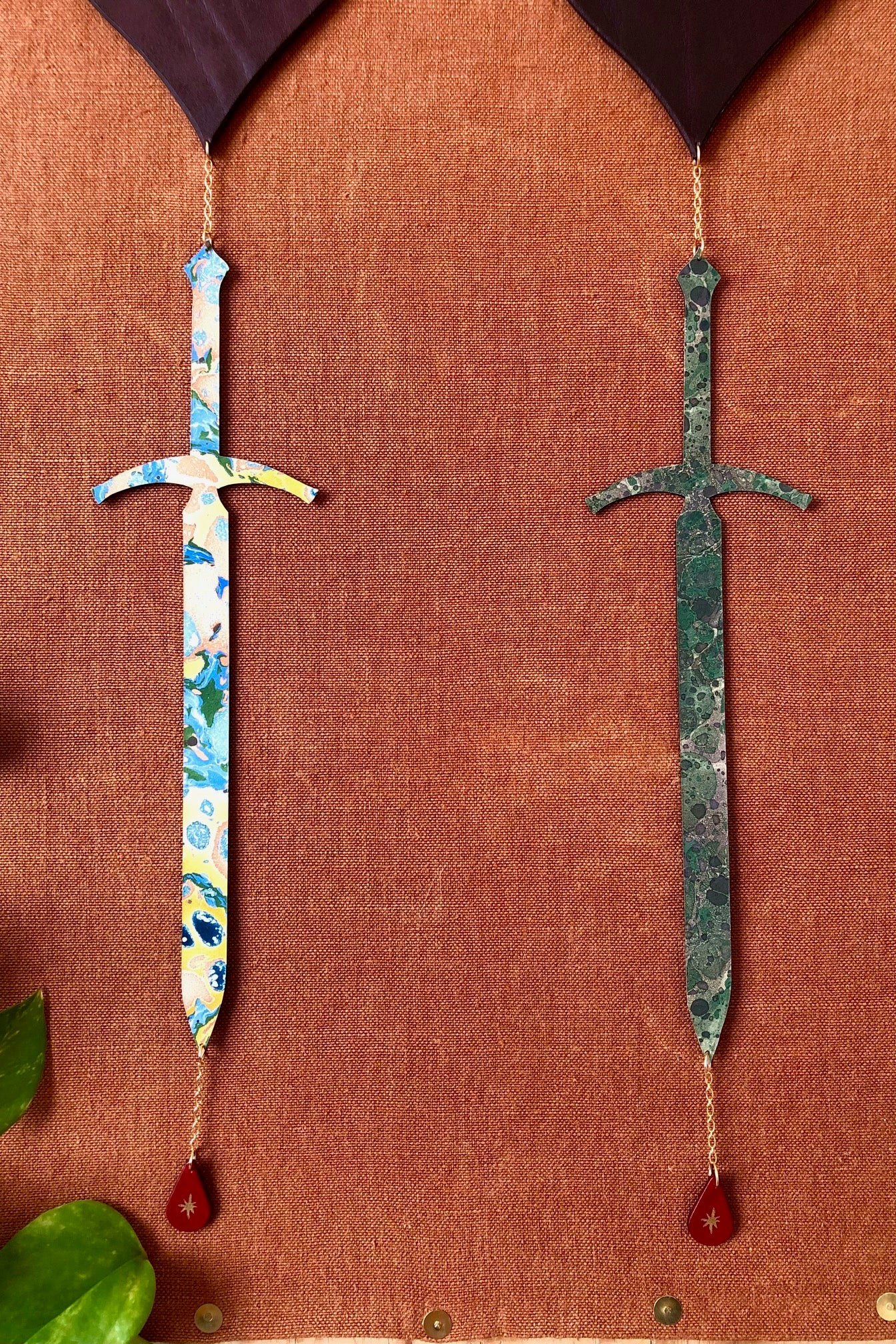 Bannières et étendards : l'Écu de la Chevalière