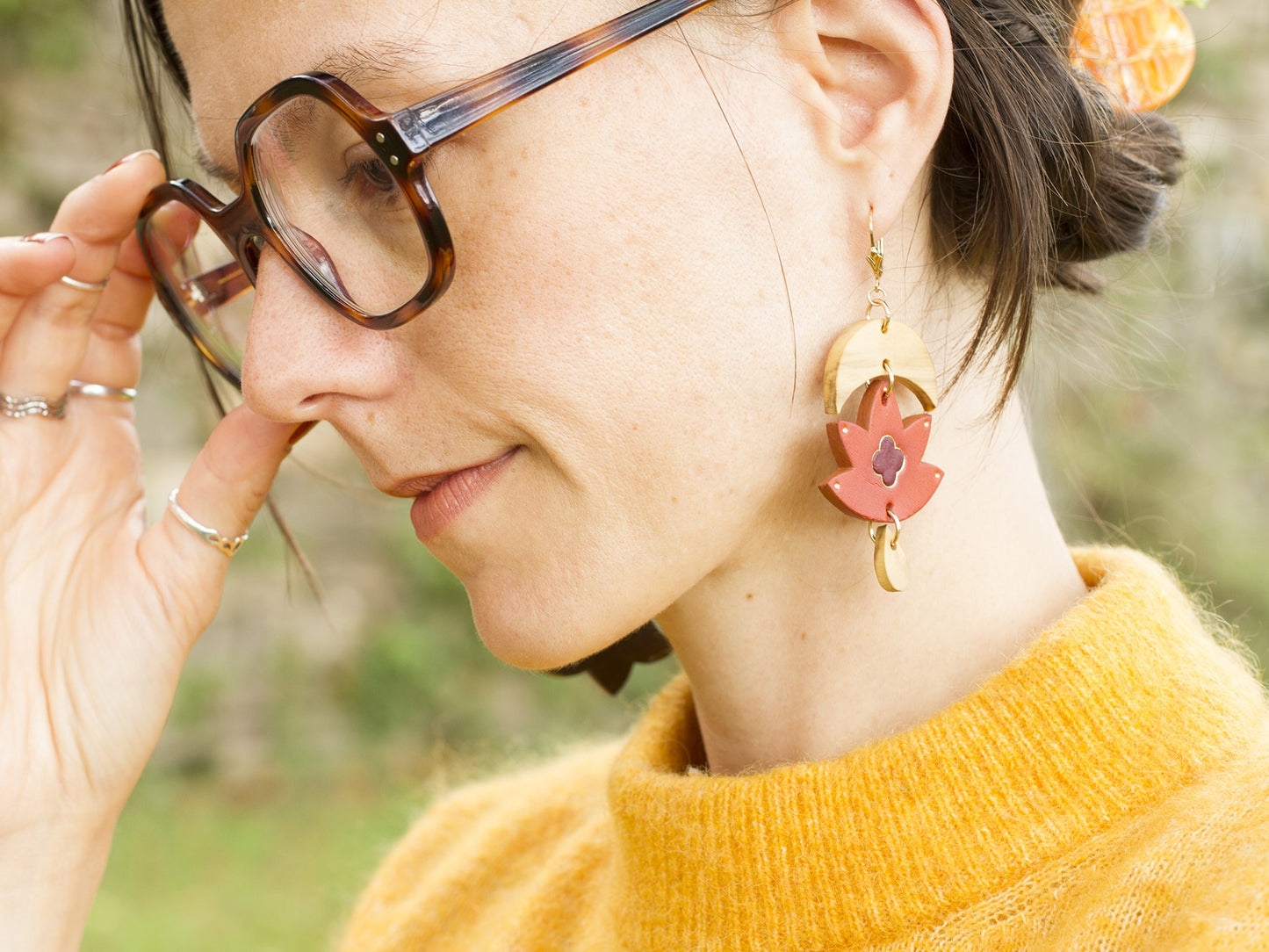 Oiseau et fleurs - Boucles d'oreilles dépareillée