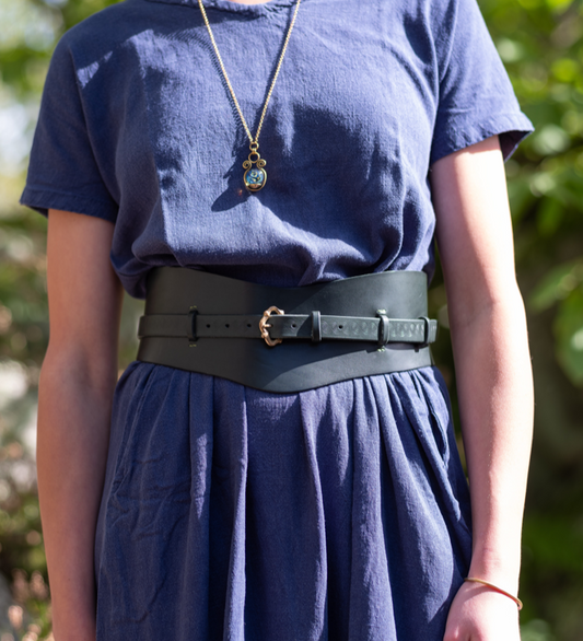 ceinture serre taille cuir médiévale costume