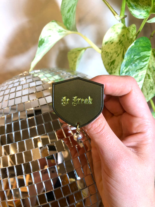 Broche médiévale-disco "Le Freak"