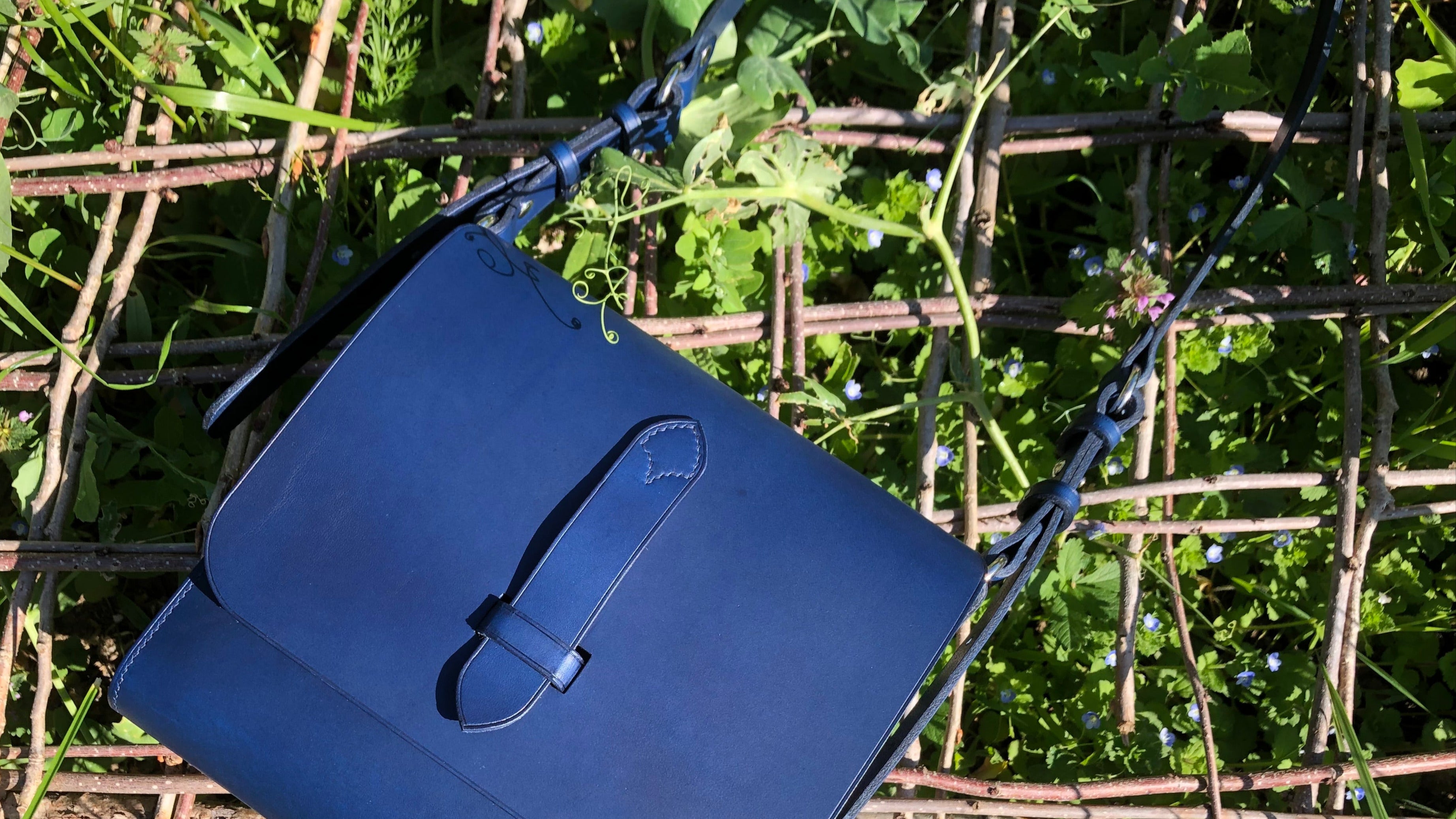 sac cuir bleu face champêtre blue leather bag